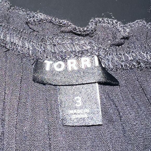 Torrid Rayon Slub Waist Blouse Size 3 (3XL) EUC - Picture 6 of 9